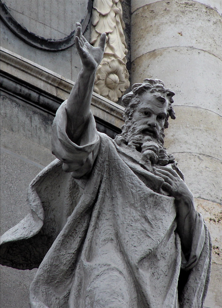 Santo Irineu, estátua no Vaticano Santo Irineu, estátua no Vaticano